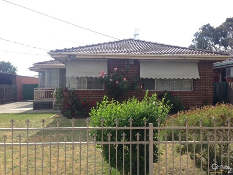 13 Brady Avenue, Clayton South VIC 3169