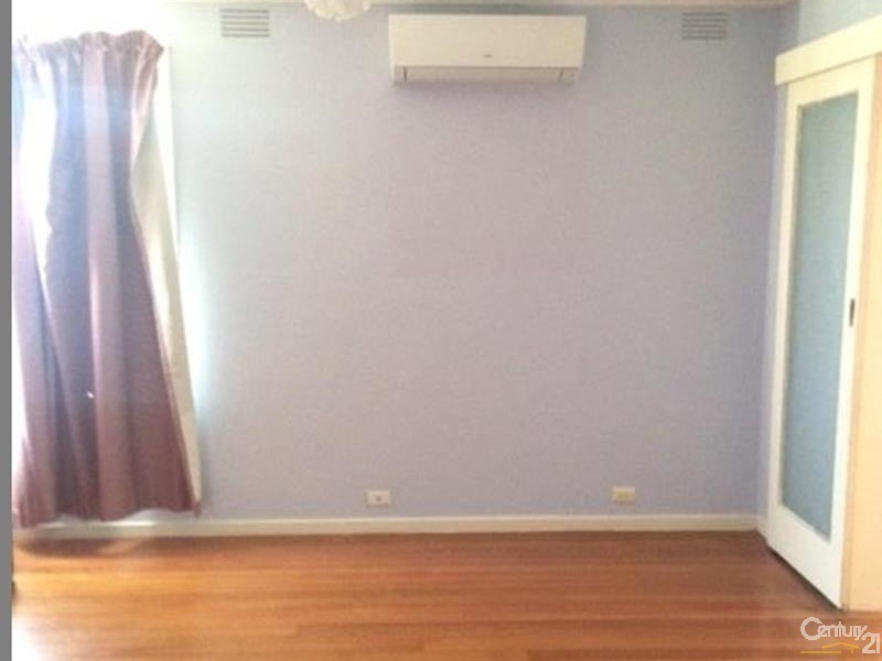 13 Brady Avenue, Clayton South VIC 3169