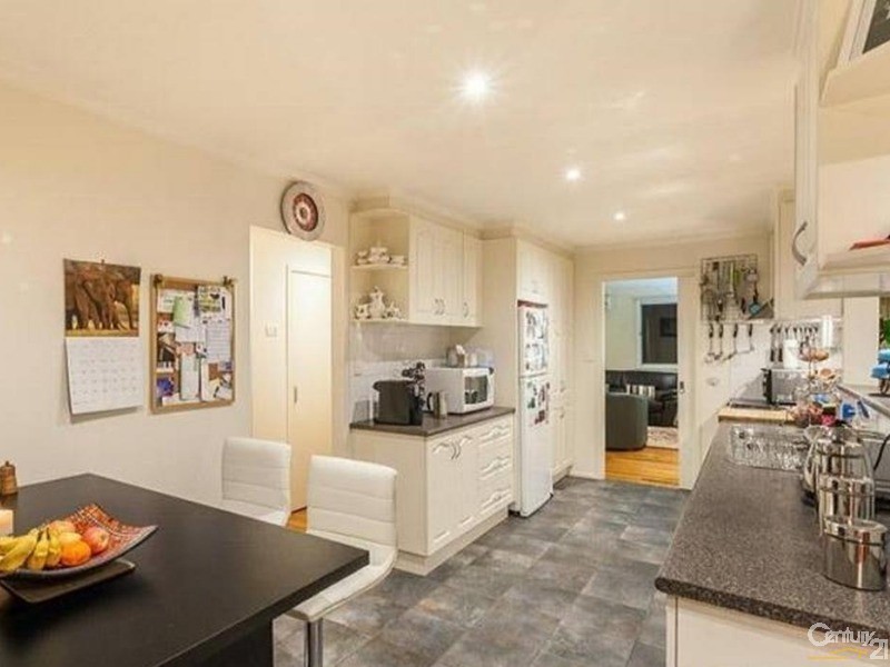 17 Coolavin Road, Noble Park North VIC 3174