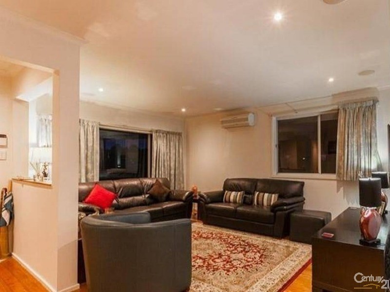 17 Coolavin Road, Noble Park North VIC 3174