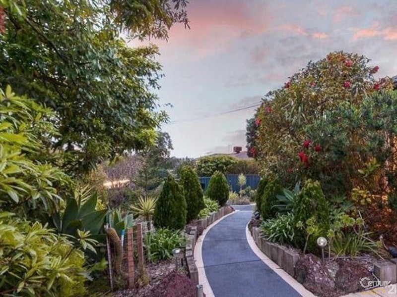 17 Coolavin Road, Noble Park North VIC 3174