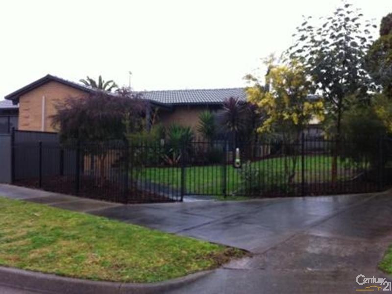 3 Templewood Avenue, Noble Park North VIC 3174