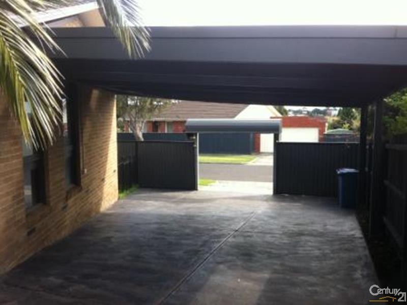 3 Templewood Avenue, Noble Park North VIC 3174