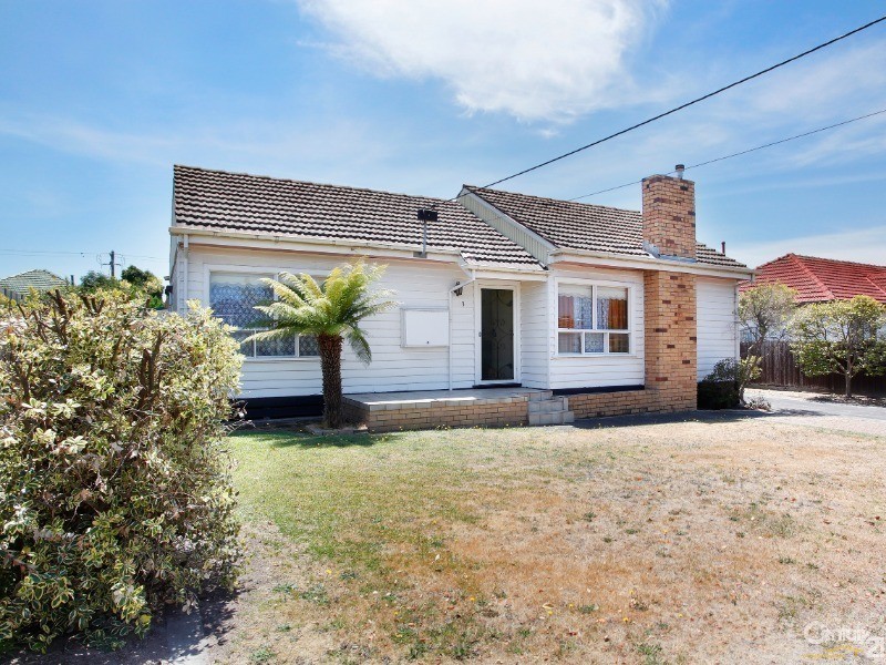 3 Dunvegan Crescent, Dandenong VIC 3175