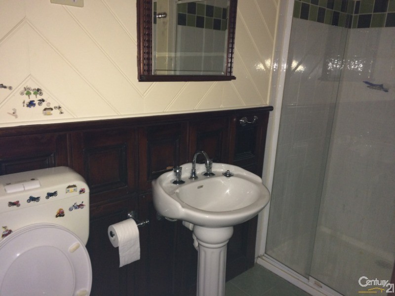 27 Hutton Street, Dandenong VIC 3175