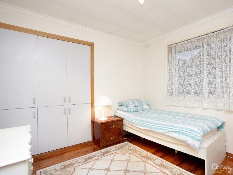 6 Wyuna Drive, Noble Park VIC 3174