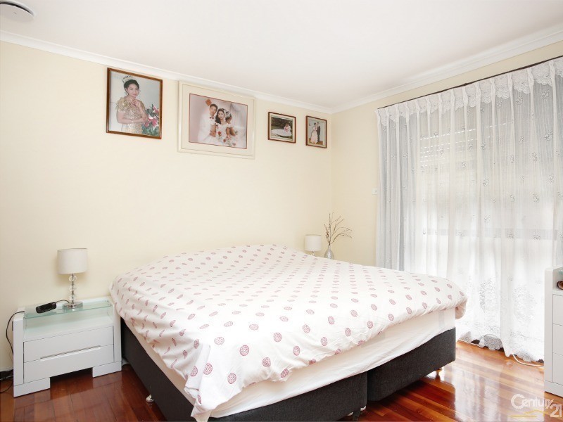 17 Hume Road, Springvale South VIC 3172