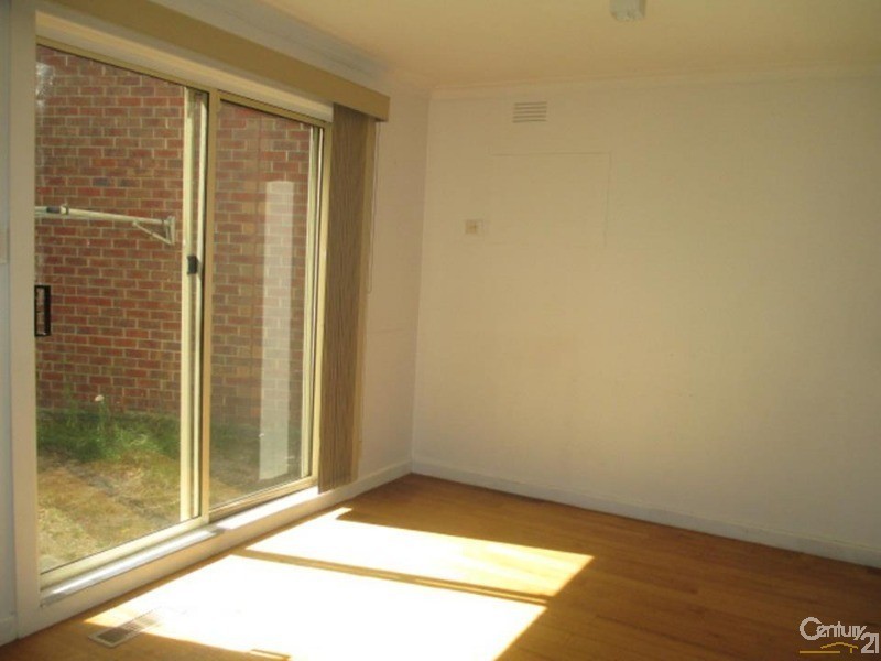 1/128 Railway Parade, Noble Park VIC 3174