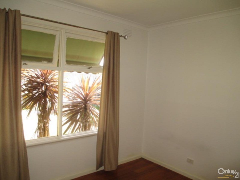 1/128 Railway Parade, Noble Park VIC 3174