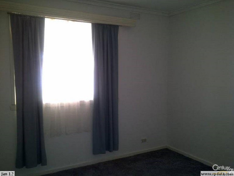 32  Huntsman Drive, Noble Park VIC 3174