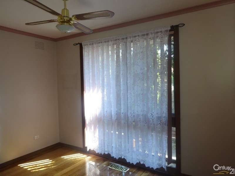 4/2 MacKay Street, Springvale South VIC 3172