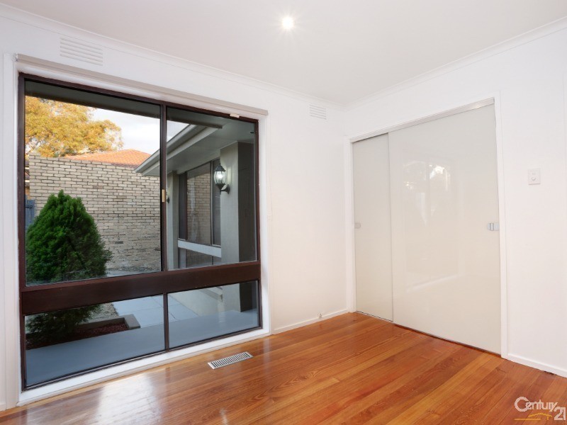 28 Coolavin Road, Noble Park North VIC 3174