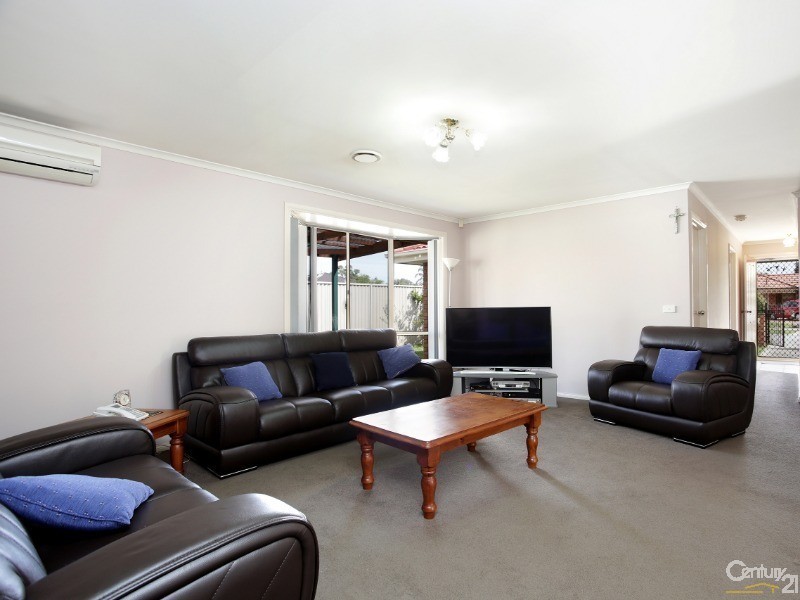 28 Hennessy Way, Dandenong North VIC 3175