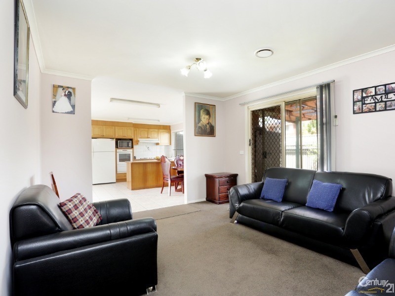 28 Hennessy Way, Dandenong North VIC 3175