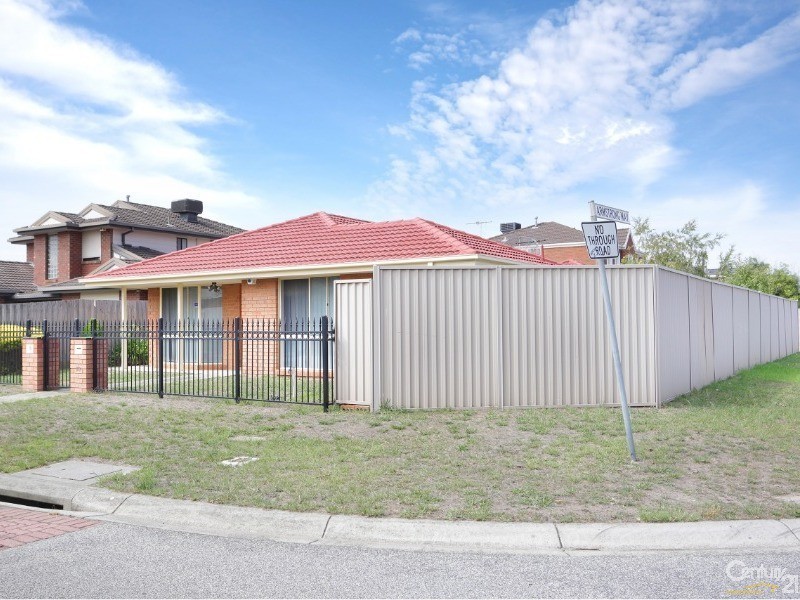 28 Hennessy Way, Dandenong North VIC 3175
