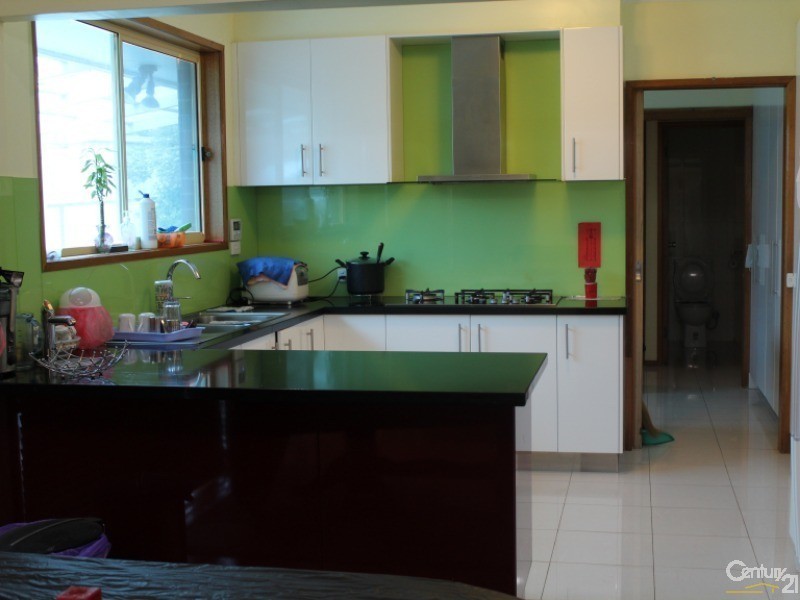 92 Regent Avenue, Springvale VIC 3171