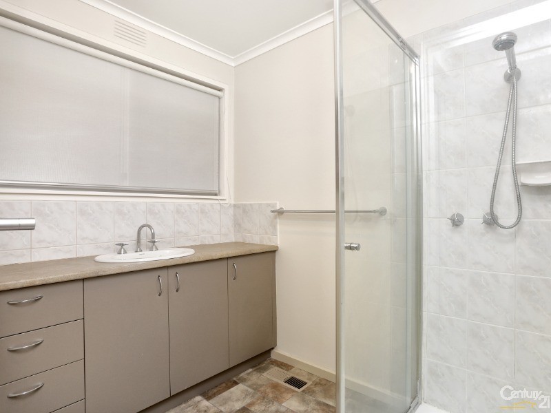 12 Large Street, Springvale VIC 3171