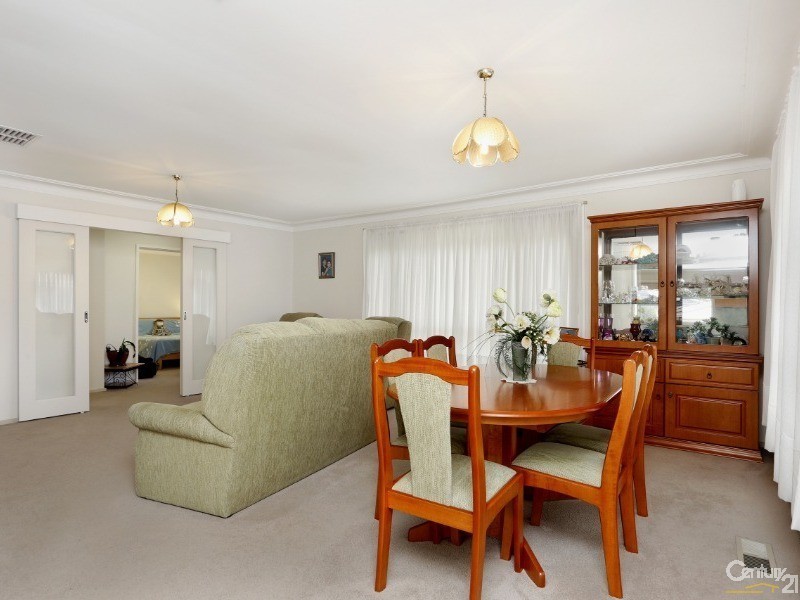 12 Large Street, Springvale VIC 3171