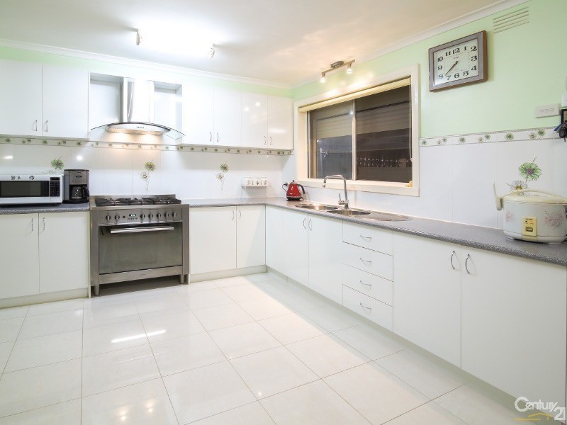 53 Bloomfield Road, Noble Park VIC 3174