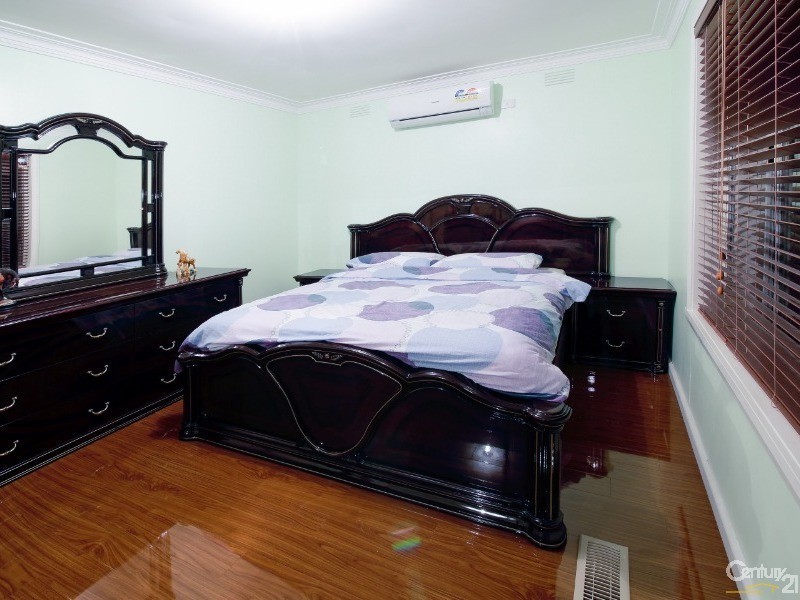 53 Bloomfield Road, Noble Park VIC 3174