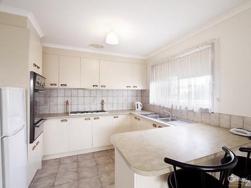 1/23 Parkview Close, Dandenong VIC 3175