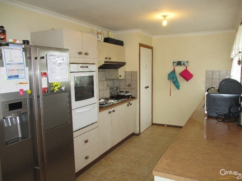 14 Timberglade Drive, Noble Park North VIC 3174