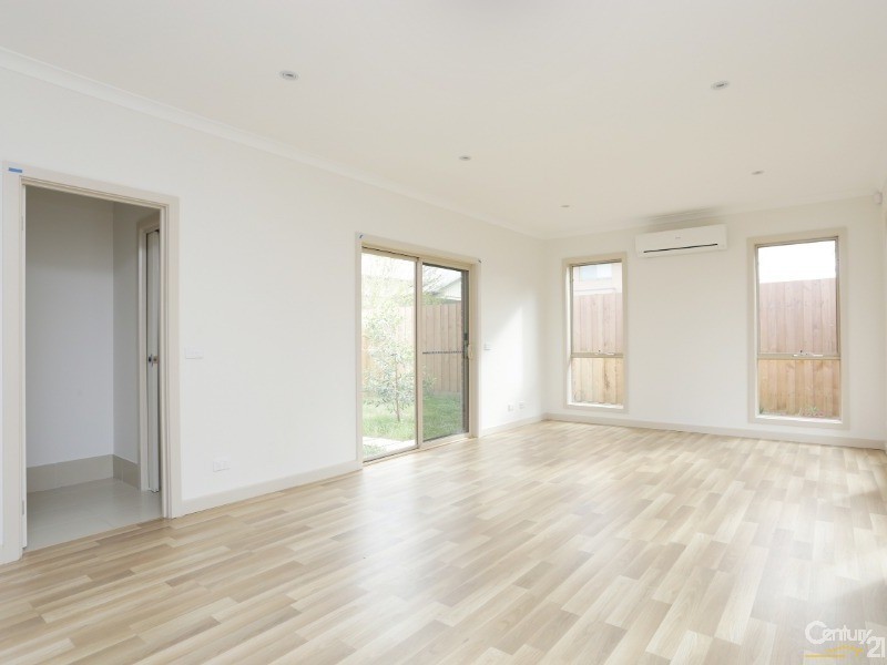 1/120-122 Buckley Street, Noble Park VIC 3174