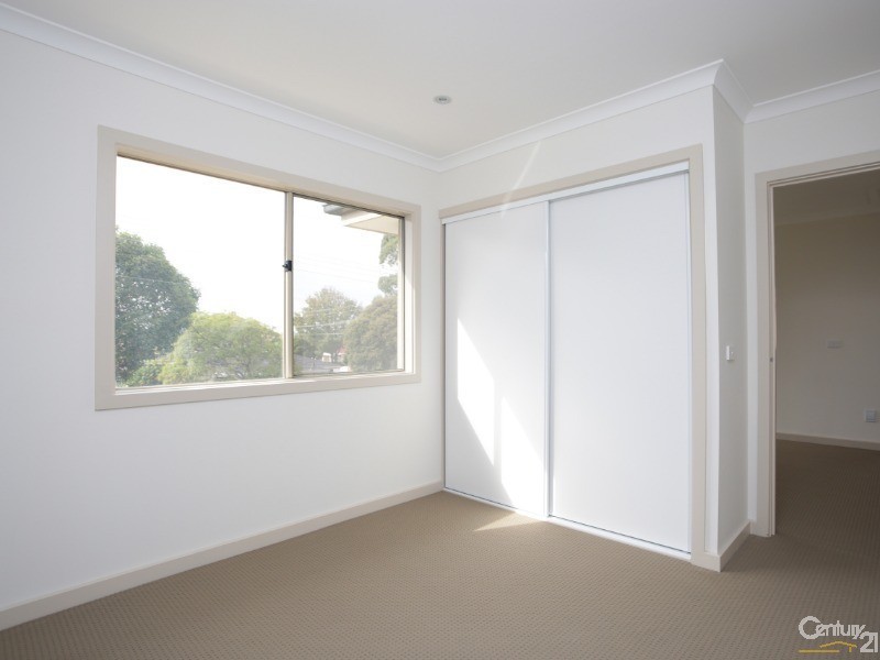 1/120-122 Buckley Street, Noble Park VIC 3174