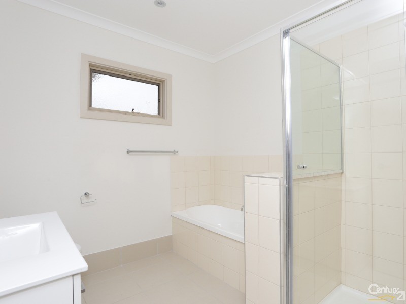 1/120-122 Buckley Street, Noble Park VIC 3174