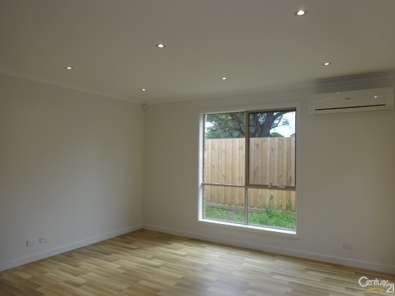 4/120-122 Buckley Street, Noble Park VIC 3174