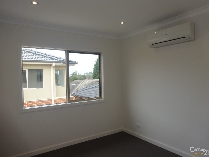 4/120-122 Buckley Street, Noble Park VIC 3174