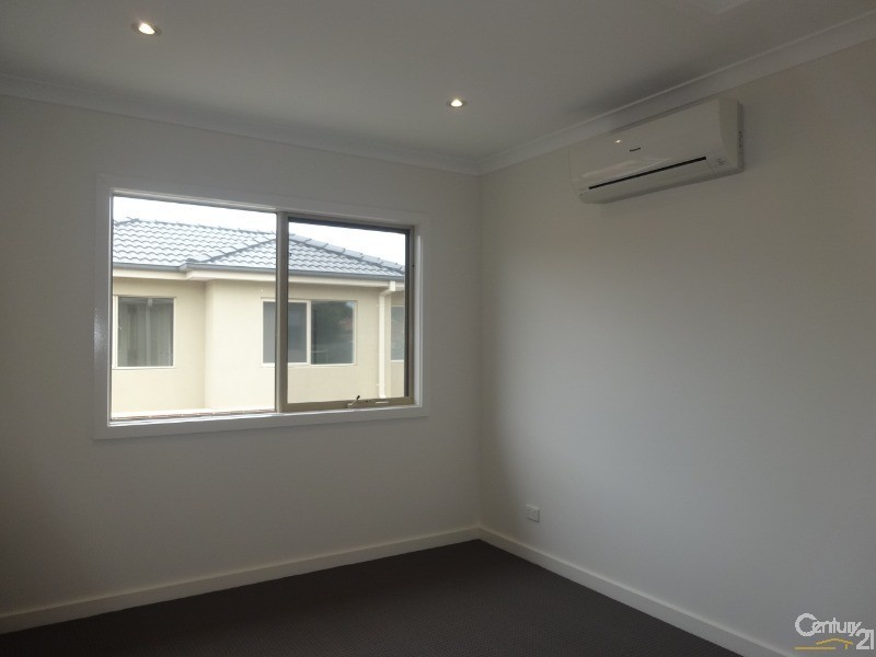 4/120-122 Buckley Street, Noble Park VIC 3174