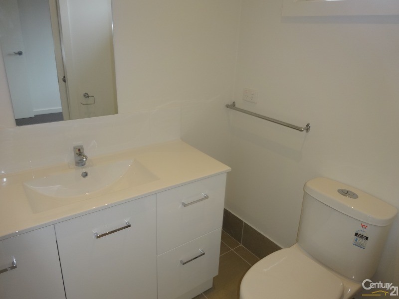 4/120-122 Buckley Street, Noble Park VIC 3174