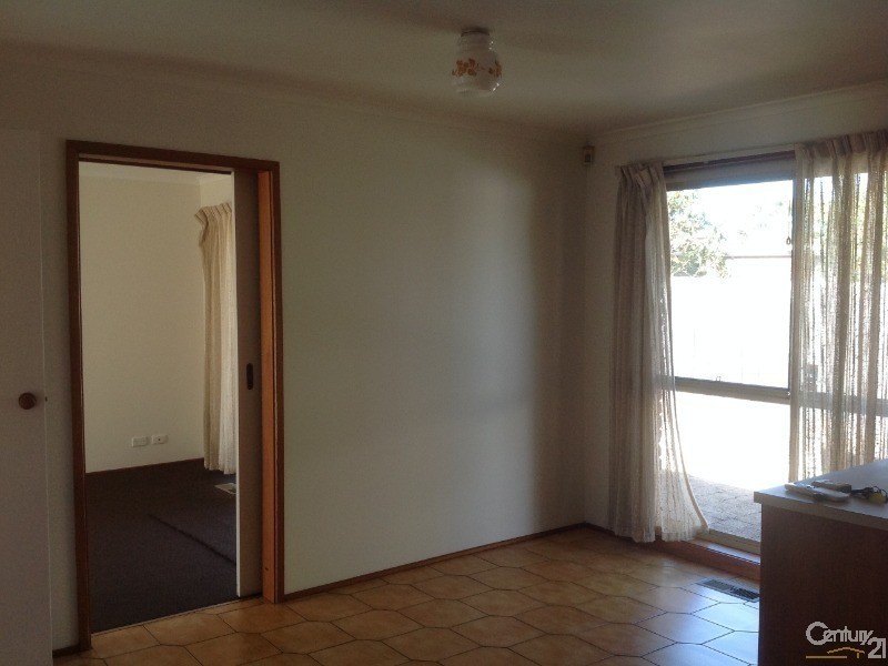 2/282 Police Road, Noble Park North VIC 3174