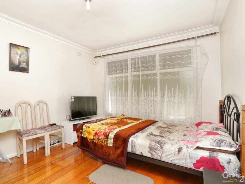 6 Cranham Street, Noble Park VIC 3174