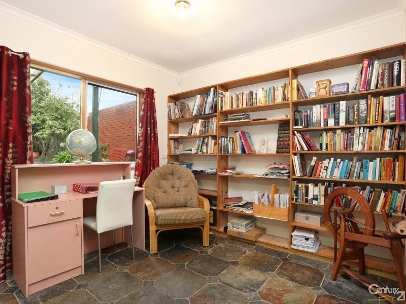 210 Railway Parade, Noble Park VIC 3174