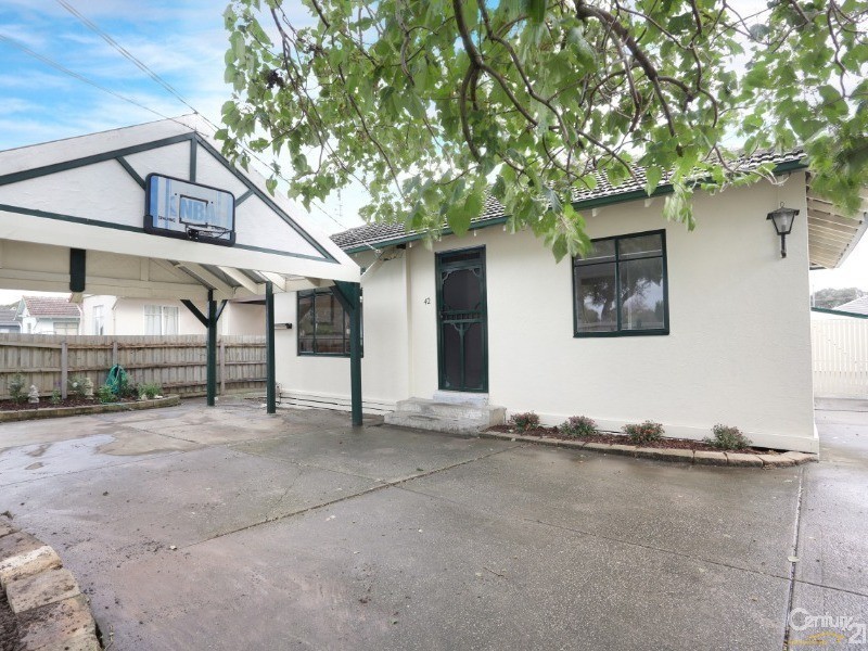 42 Power Road, Doveton VIC 3177