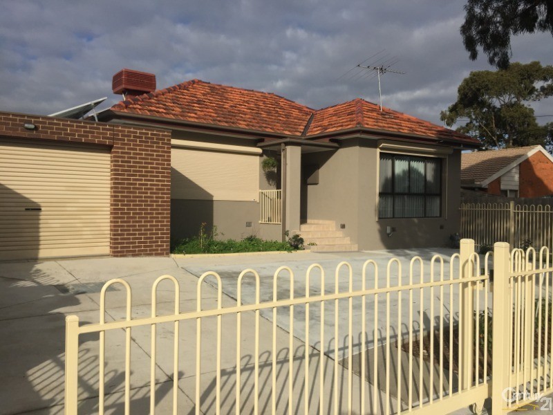 1/1 Culliver Ave, Eumemmerring VIC 3177