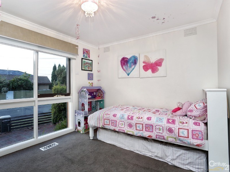 1/1 Bunarong Court, Dandenong North VIC 3175