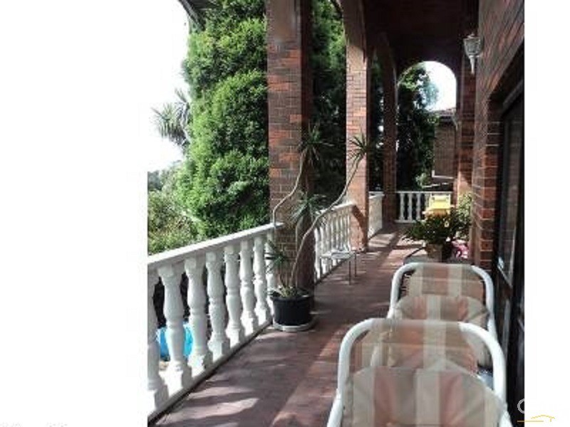 37 Holmbury Boulevard, Mulgrave VIC 3170