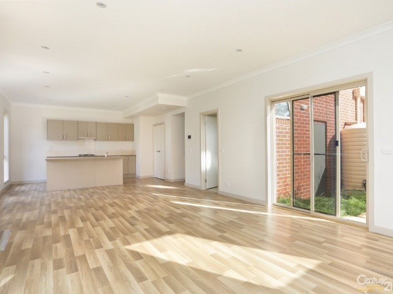 1/120-122 Buckley Street, Noble Park VIC 3174