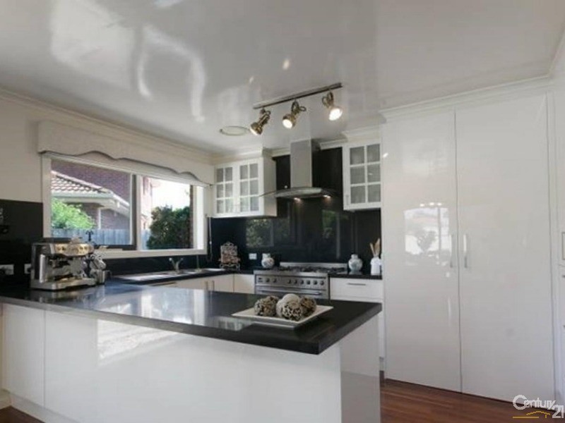 5 Rochell Court, Clarinda VIC 3169