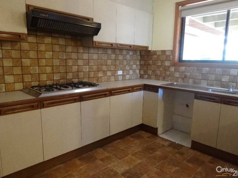 5 Admirala Avenue, Dandenong North VIC 3175