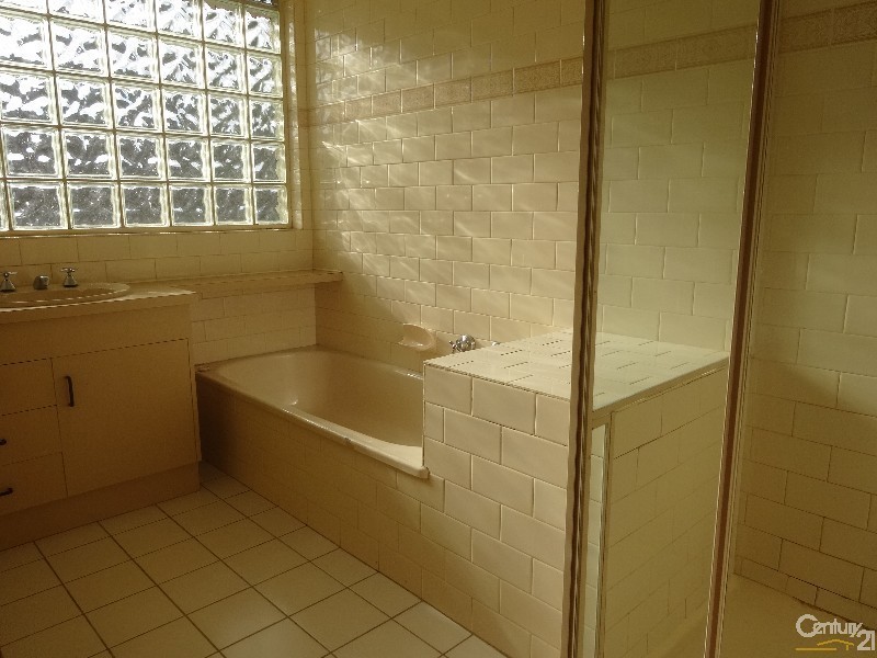 5 Admirala Avenue, Dandenong North VIC 3175