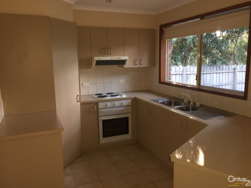 11 Madeleine Court, Somerville VIC 3912