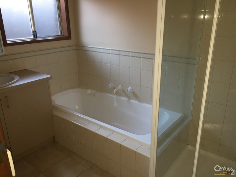 11 Madeleine Court, Somerville VIC 3912