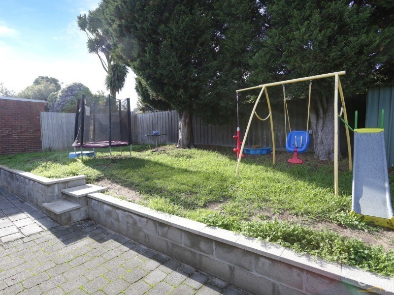 14 Stephens Close, Endeavour Hills VIC 3802