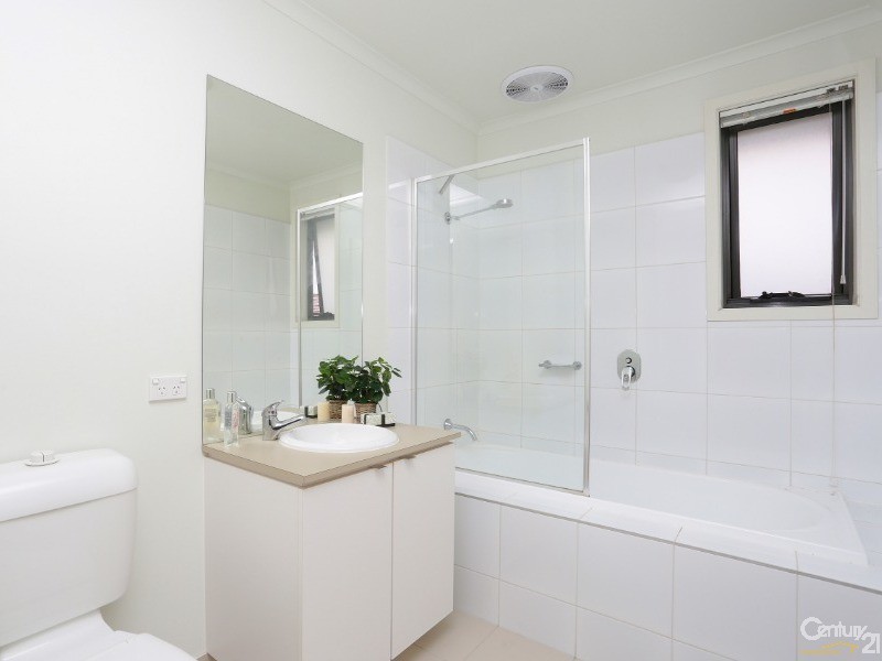 16 Camville Road, Mulgrave VIC 3170