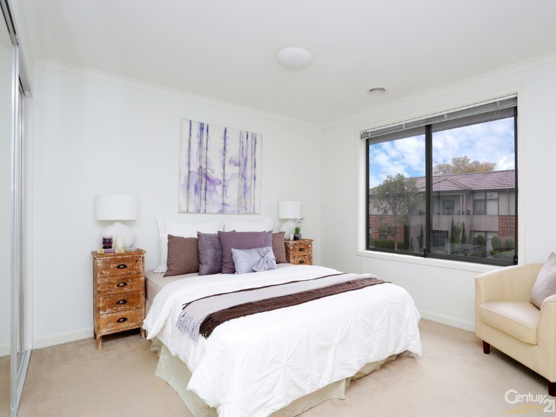 16 Camville Road, Mulgrave VIC 3170