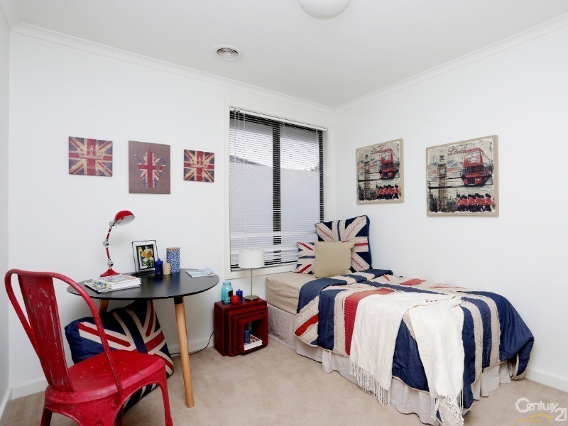 16 Camville Road, Mulgrave VIC 3170